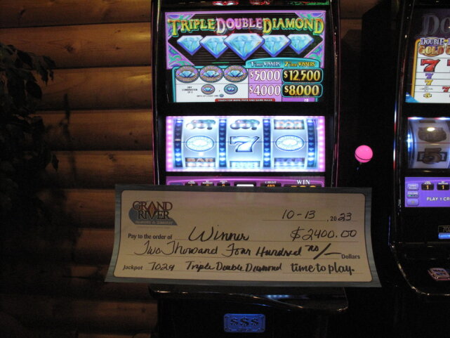 Oversized check on slot machine